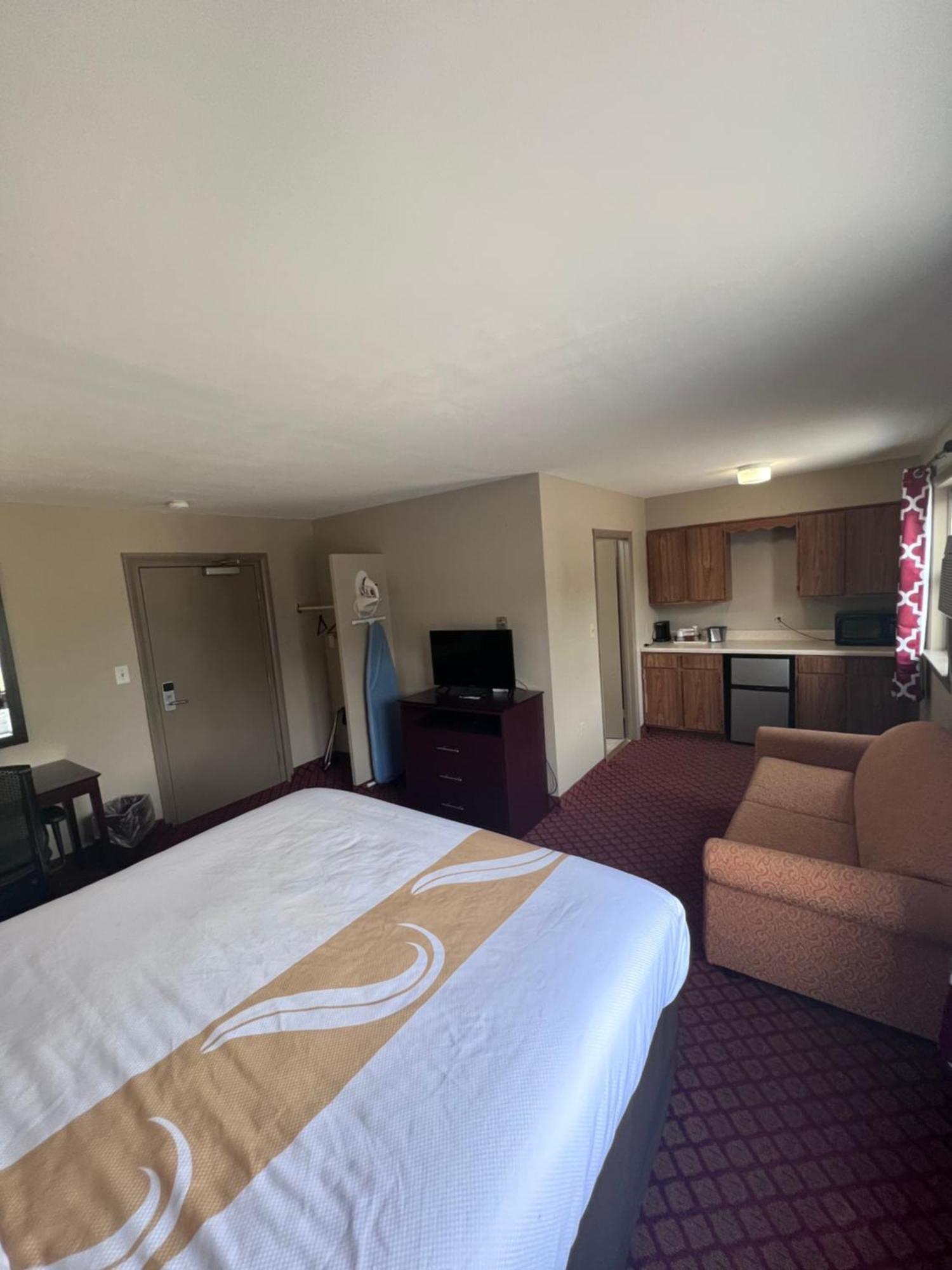 Rodeway Inn & Suites Hershey Buitenkant foto