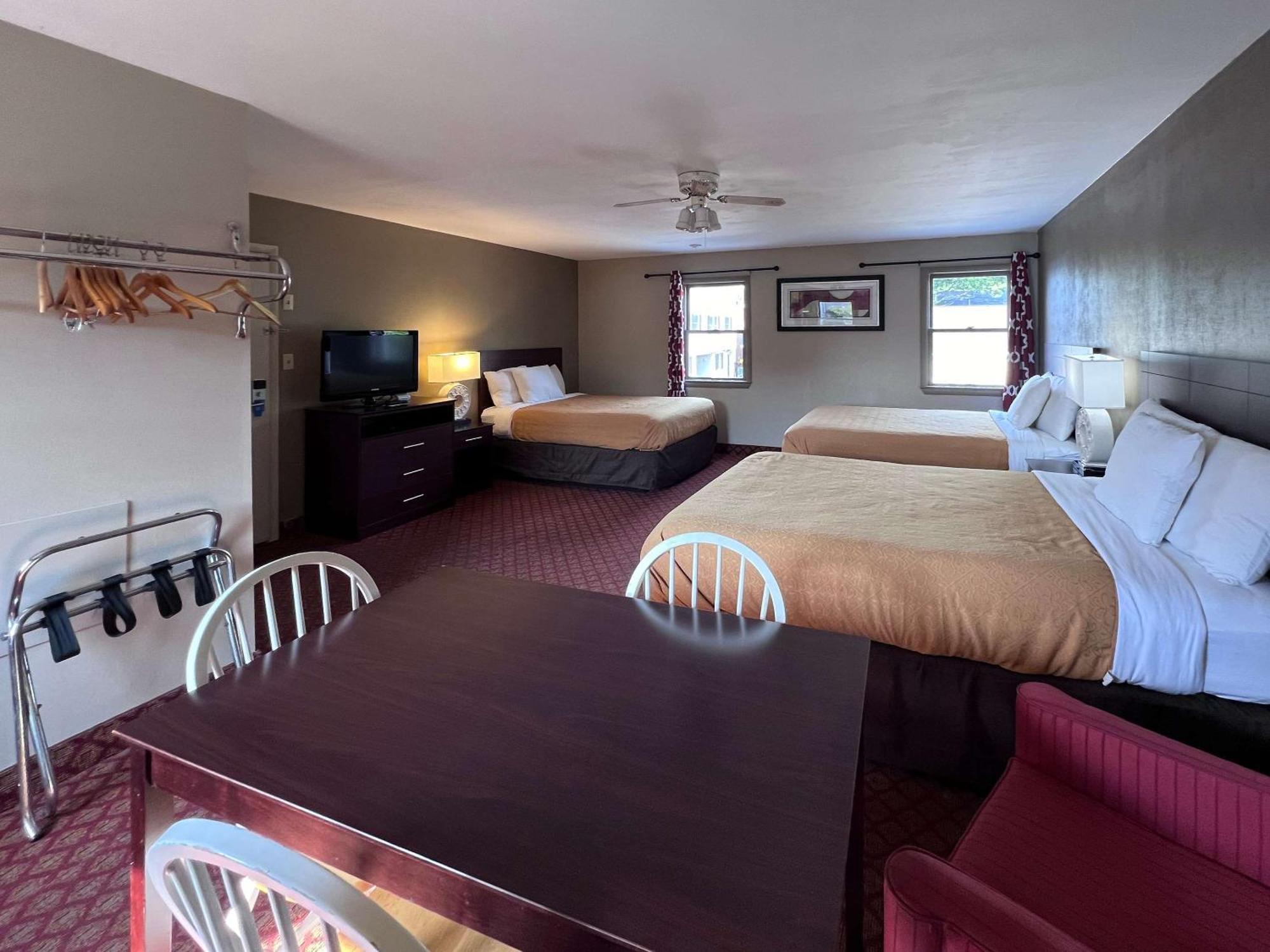 Rodeway Inn & Suites Hershey Buitenkant foto